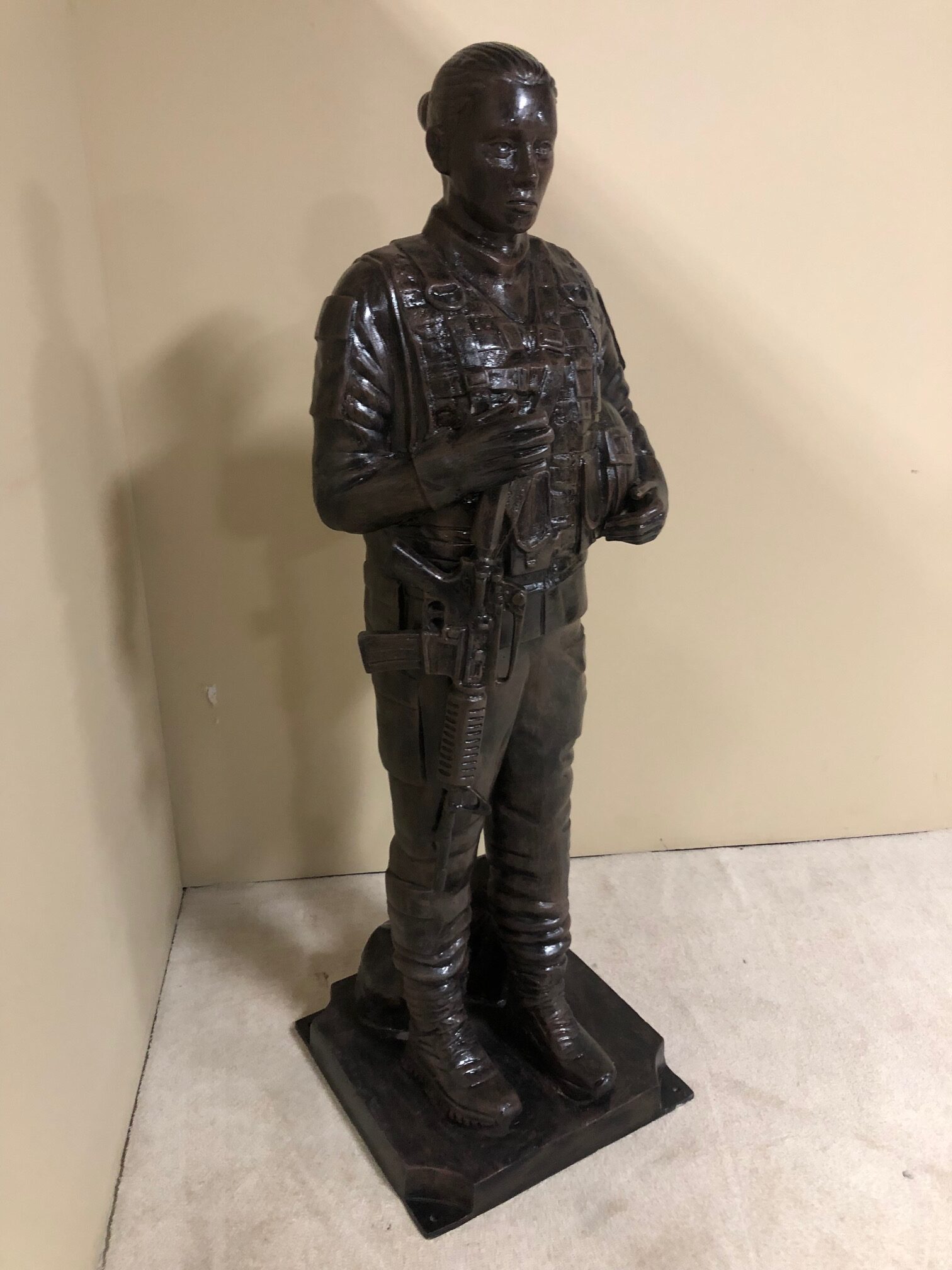 Female Standing American Soldier Statue - $3,000 - Image 2